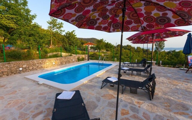 Tonci - Comfortable & Surrounded by Nature - H