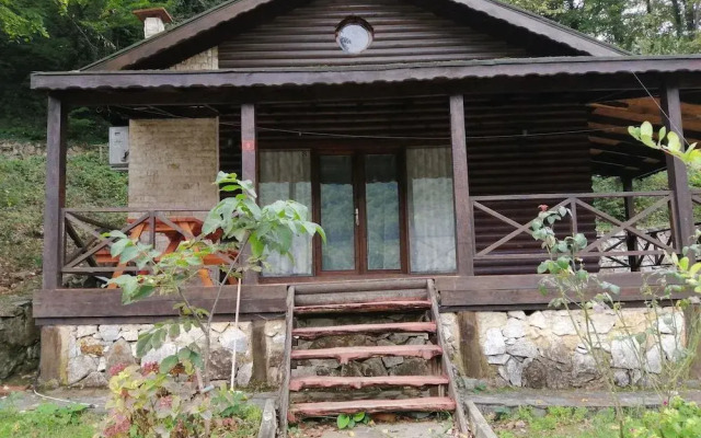 Sakli Cennet Esadiye
