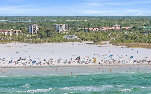 Siesta Beach Retreat 2 Bedroom Townhouse