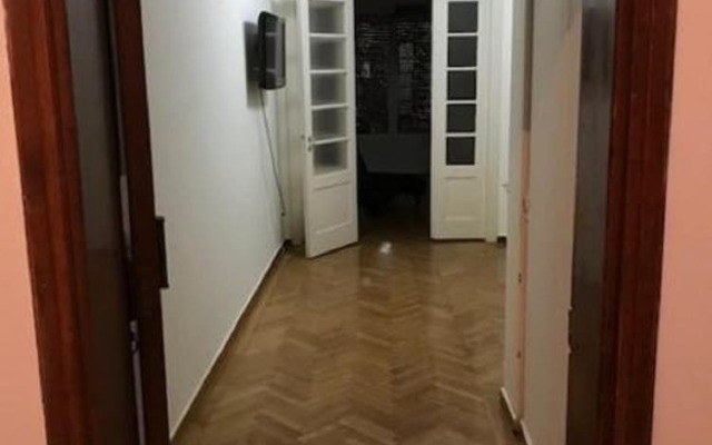 Kaniggos Two bedroom Big Apartment