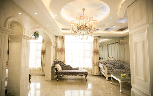 No.5 Theme Hotel