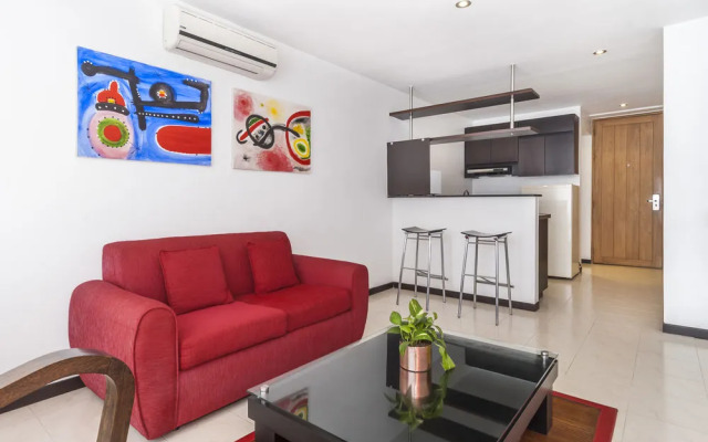 Travelers Orange Suites