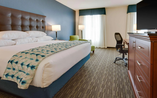 Drury Plaza Hotel Columbia East