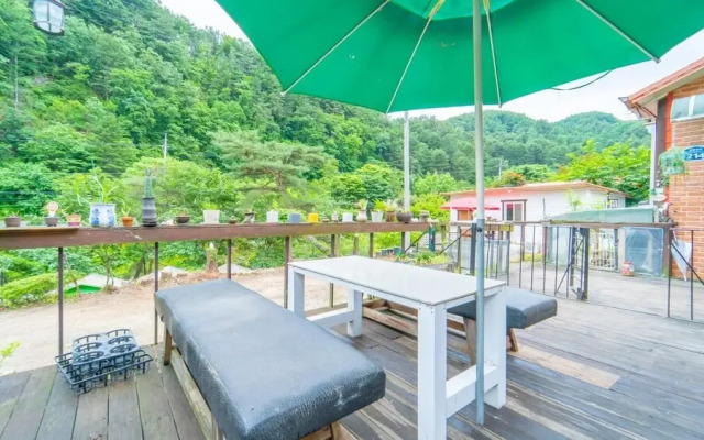 Gapyeon Aengdu Pension