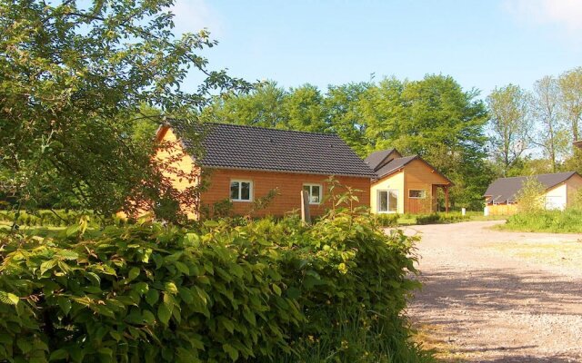 Chalet With 2 Bedrooms in Berville, With Enclosed Garden and Wifi