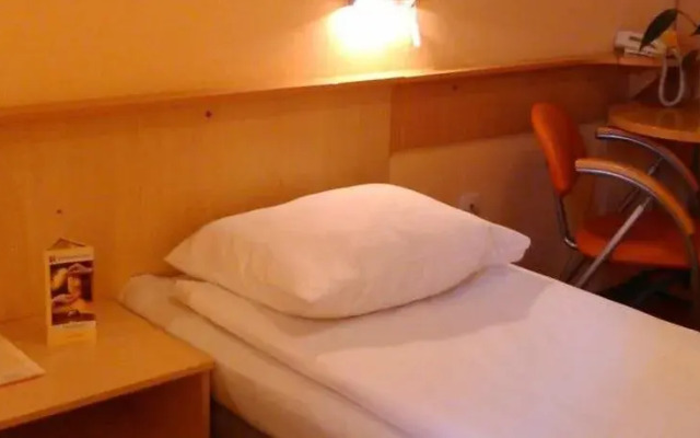 System Hotel Kraków