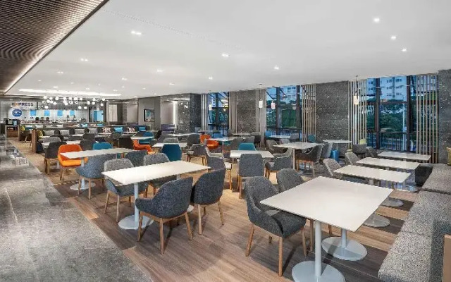 Holiday Inn Express Foshan New City