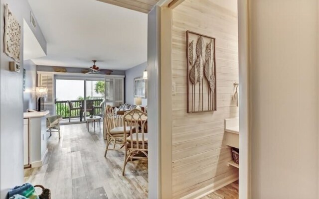 Sand Dollar Ocean View Condo With Salt Water Pool and Private Walkway to Beach by Redawning