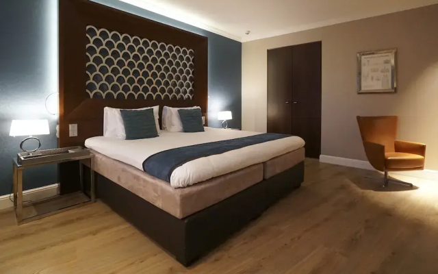 Hotel Dux