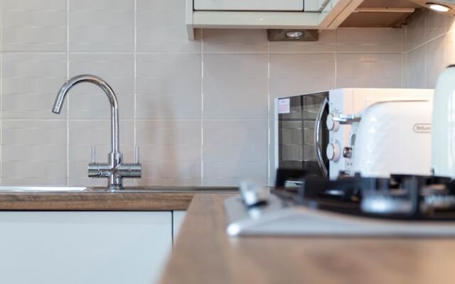 London Gate No1 - Donnini Apartments