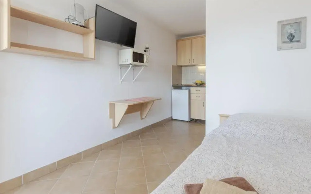 Crystal Sky Apartments