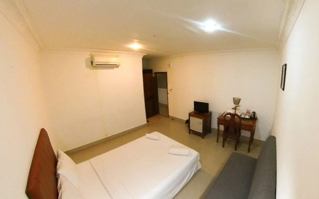 Riverside Phnom Penh Hotel
