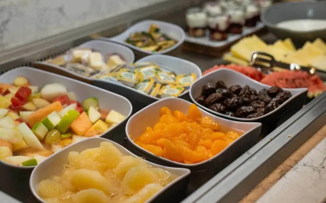 C Pearls Hotel  Banque by OYO Rooms