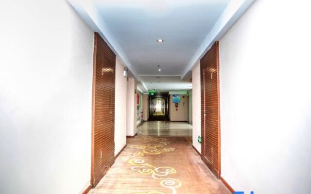 Tongcheng Business Hotel