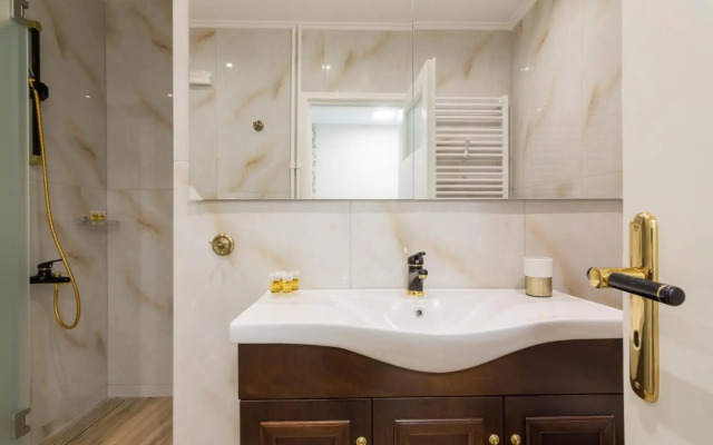 Minimal 2 bedroom apt near the Athens Concert Hall