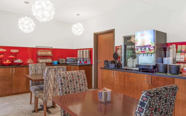 Ramada by Wyndham Carlyle