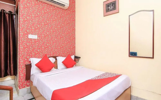 OYO 14932 Hotel Paradise