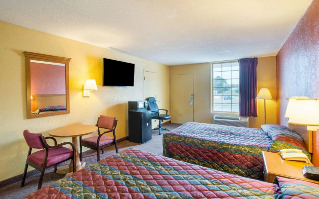 Rodeway Inn & Suites