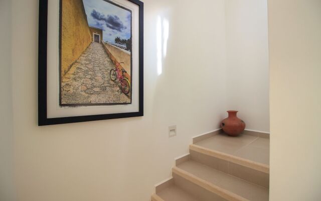 Luxury House Steps Away from Akumal Beach by Olahola