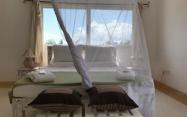 Life Resort St.Thomas Royal Palm