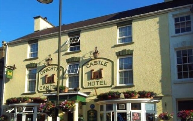 The Castle Hotel