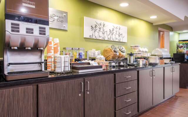 Sleep Inn & Suites