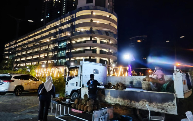 Jesselton Quay Suites