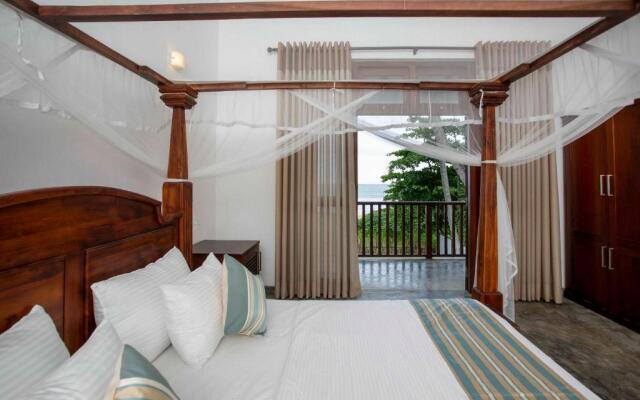 360 Surf Weligama Bay