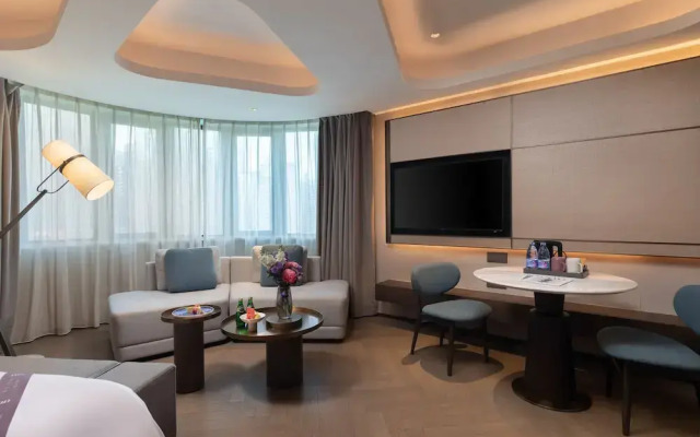 Imperial Traders Elong Hotel