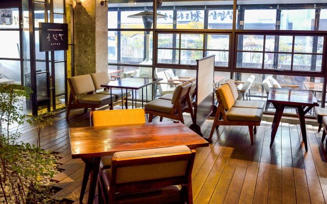 Hound Hotel Seomyeon 1st Street
