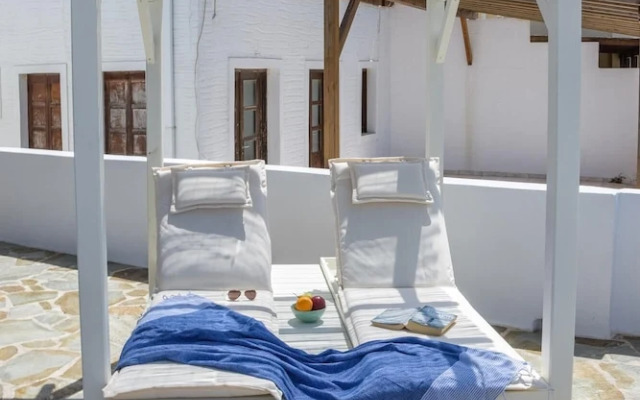 The Veranda of Gavrion - Deluxe Cycladic House