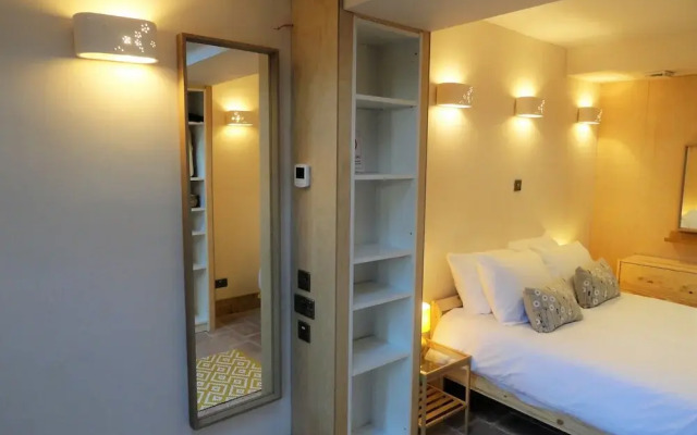 The Little Luckwell Apartment
