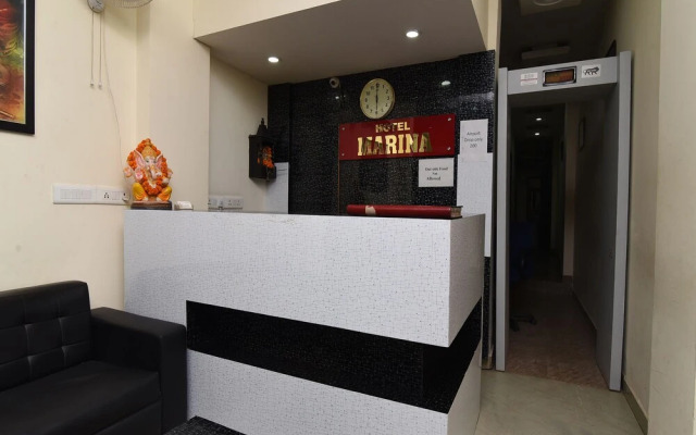 OYO 23677 Hotel Marina