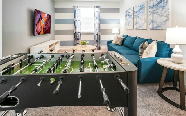 Storey Lake 6BR Private Pool Spa Waterpark/disney