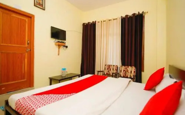 Hotel Cedar View By OYO Rooms
