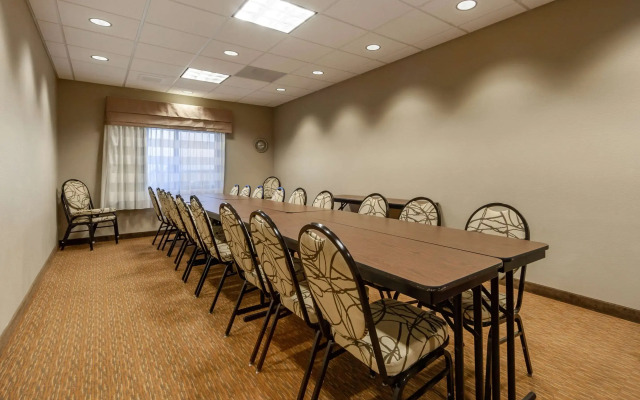 Sleep Inn & Suites Devils Lake