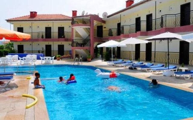Las Palmeras Hotel