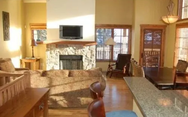 Golden Bar Townhome 39