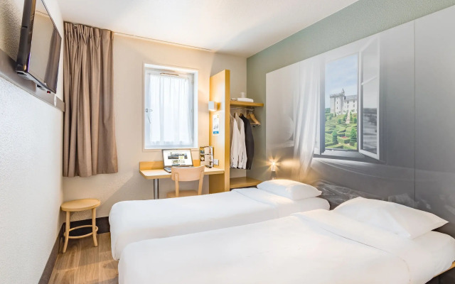 B&B HOTEL Tours Nord 2 La petit Arche