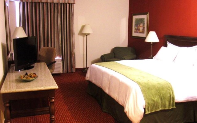 Clarion Hotel Airport