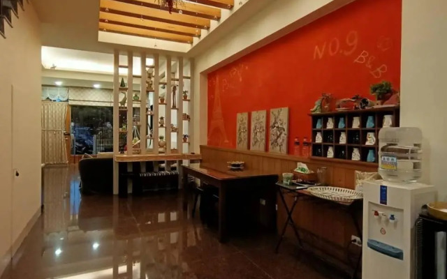 Zhan Qian No. 9 Homestay