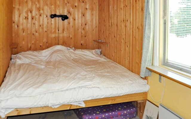 6 Person Holiday Home in Sunne