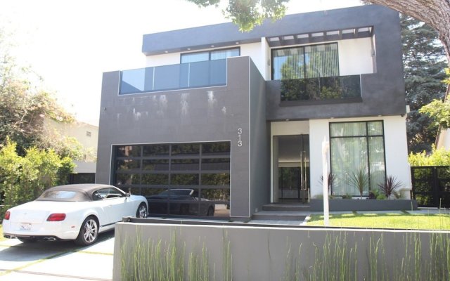 New Beverly Hills Modern Home Luxury Estate