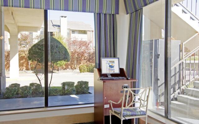 Americas Best Value Inn Dallas
