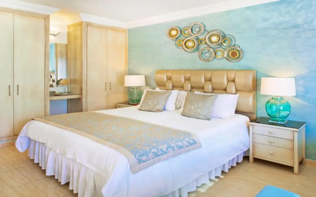 El Oceano Beach Hotel