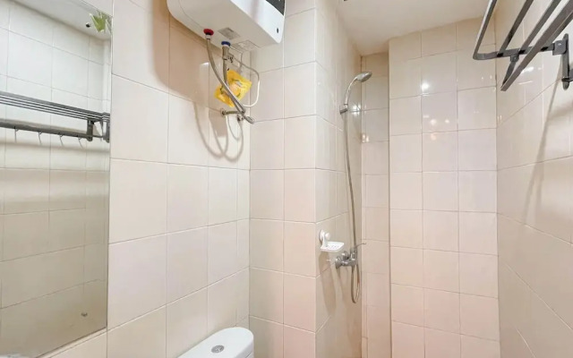 Compact Chic 2Br At Vida View Makassar Apartment