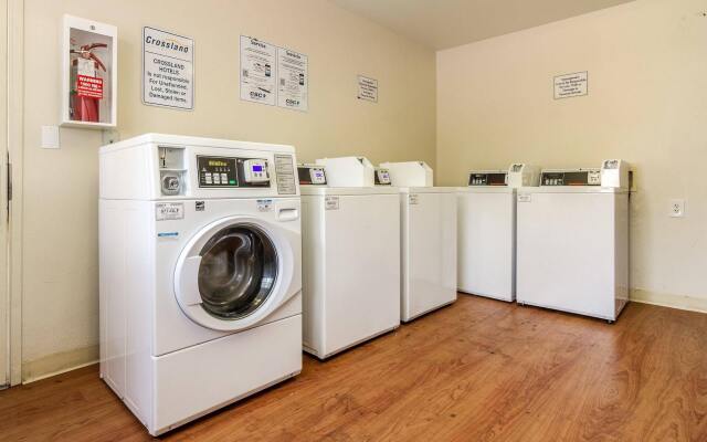 Crossland Economy Studios - Phoenix - Metro - Dunlap Ave.