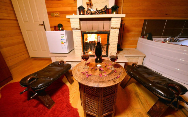 Assortie La Villa Hotel