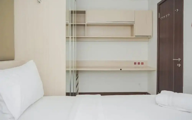 Cozy and Luxury 1BR Apartment at Scientia Residence