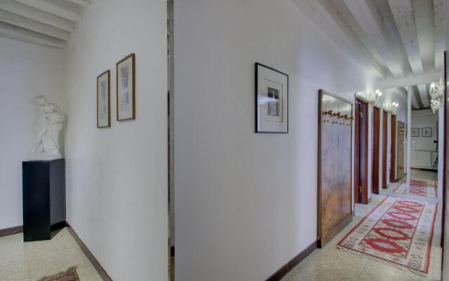 SAN MARCO CANAL VIEW#2 aircond, 4 pax, 120sqm Wifi
